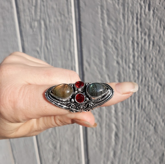New Oversized Labradorite & Garnet 925 Silver Statement Ring. - Picture 4 of 9